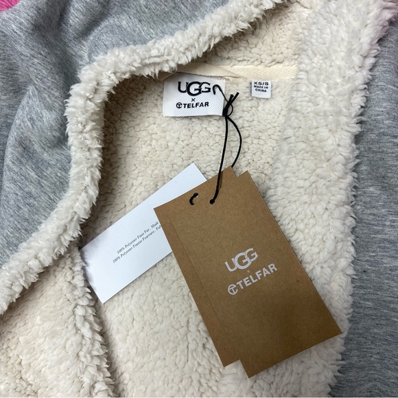 UGG X Telfar Fleece Robe - Picture 5 of 5